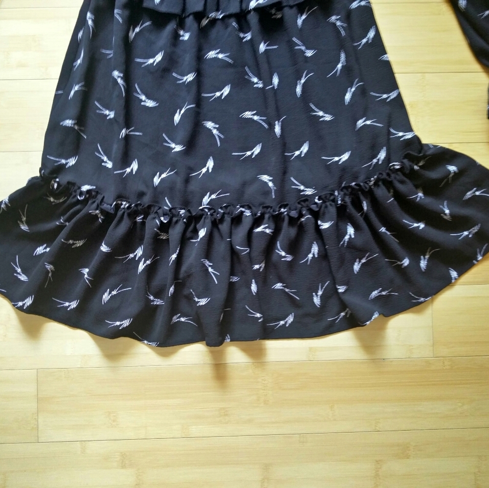 -NWT- Michael Kors Ruffled Off The Shoulder Dress - Picture 6 of 16